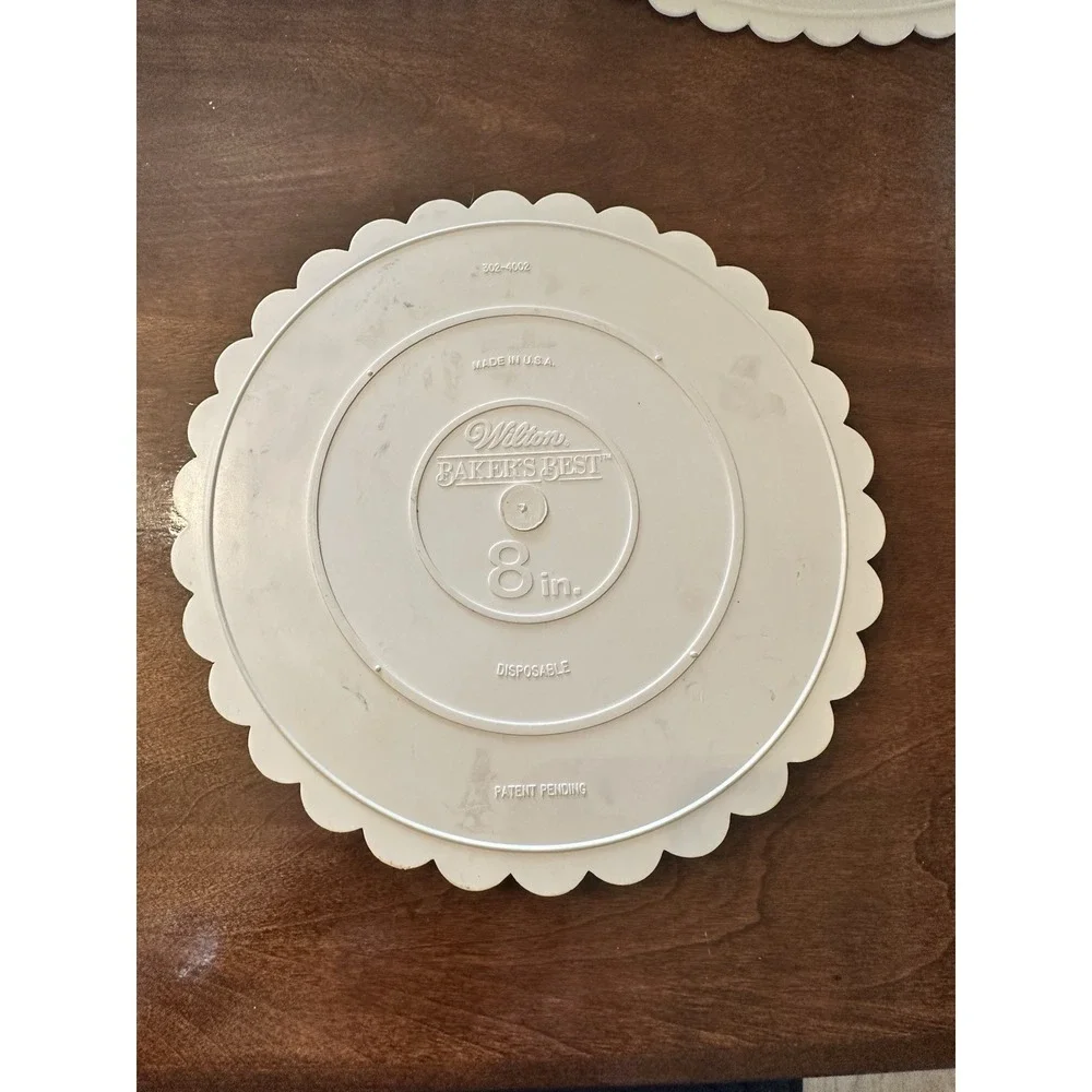 Wilton Trim-N-Turn Cake Decorating Turntable‎ 12